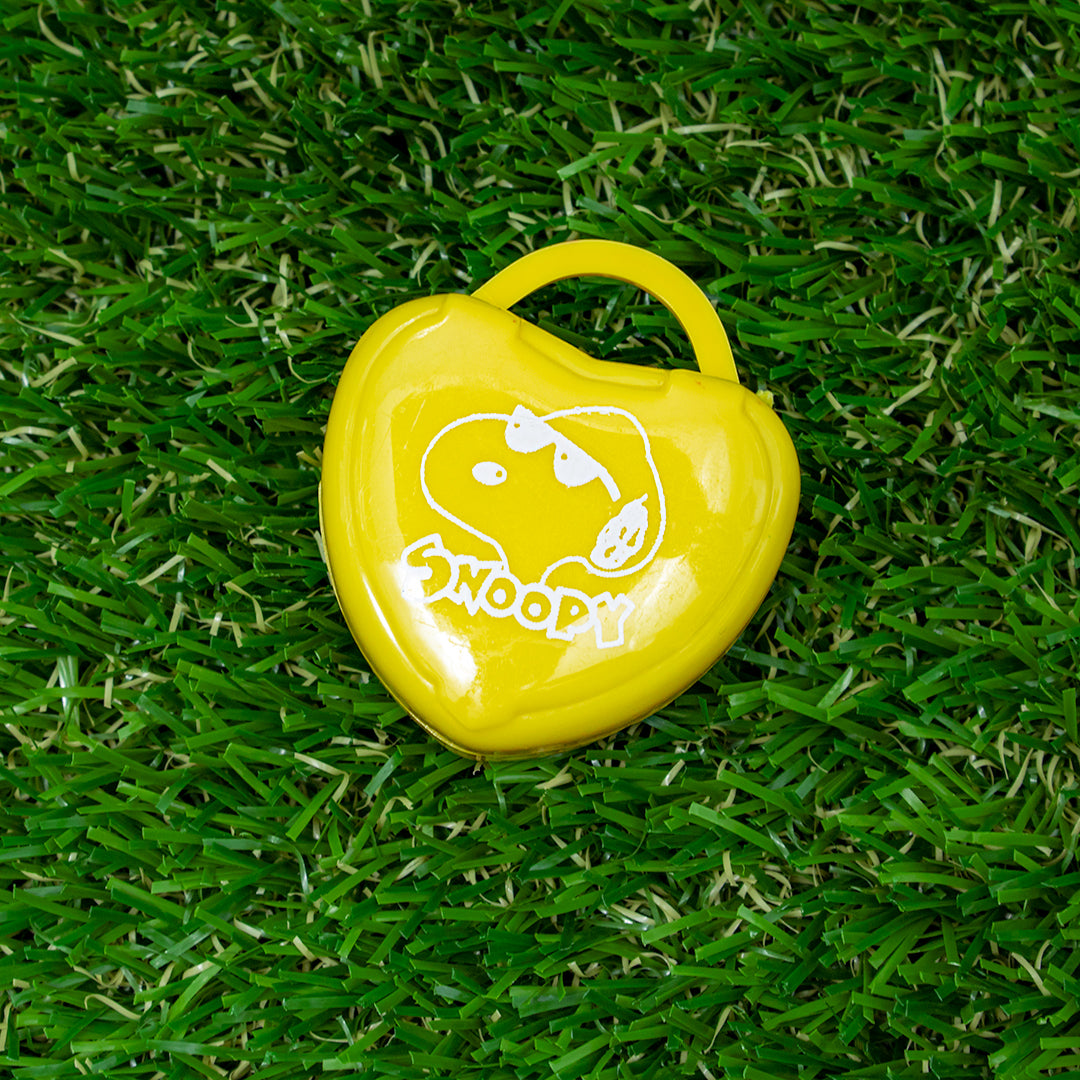 Peanuts by Schulz: Snoopy Pocket Pencil Sharpener