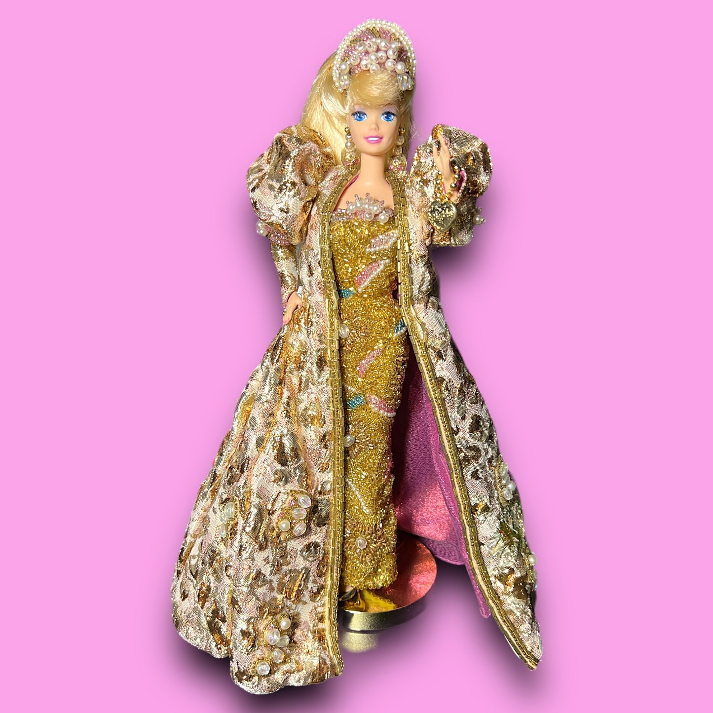 Limited Edition Gold Jubilee Barbie (Mattel, Timeless Creations, 1994)